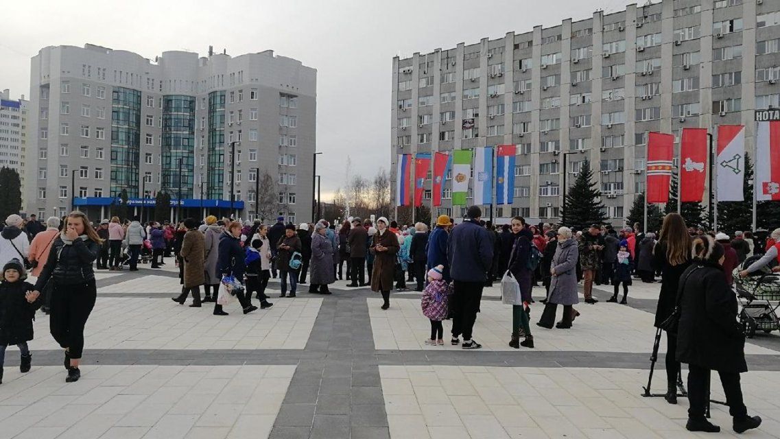 Фоторепортаж: площадь Содружества в Орле обрела вторую жизнь
