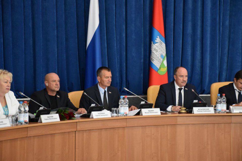 Депутаты Орловского областного совета подвергли резкой критике предложенное чиновниками место для нового мусорного полигона 