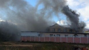 В Северном районе города Орла горело двухэтажное здание