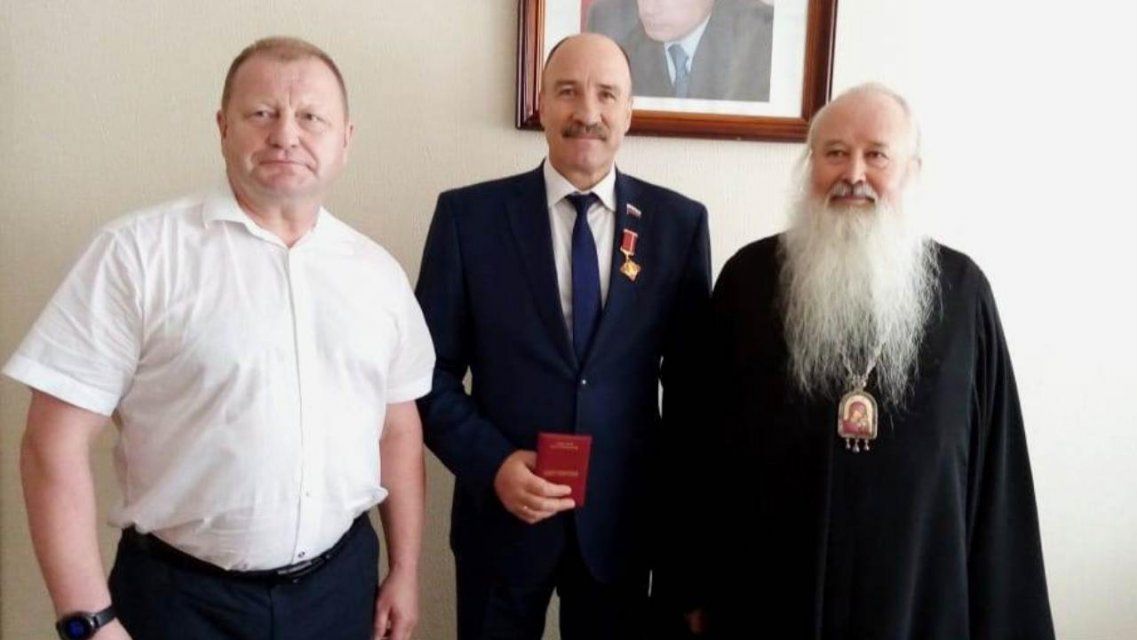 Орловская митрополия наградила Музалевского церковной медалью