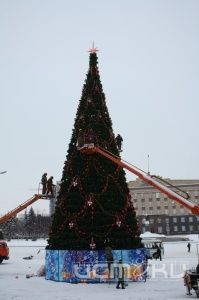 На центральной площади была замечена 22-метровая красавица 