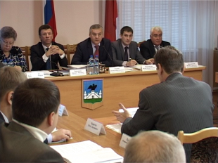 Даёшь пенсию в 80 тысяч: народные избранники отстаивают своё безбедное будущее 