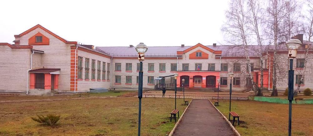 В Орловской области продолжается капремонт Покровского лицея