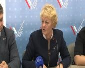 Менее половины орловских школьников оканчивают 11 классов, а в Сети появились акты приемки провального ремонта стадиона им. Ленина. Новости за 90 сек...