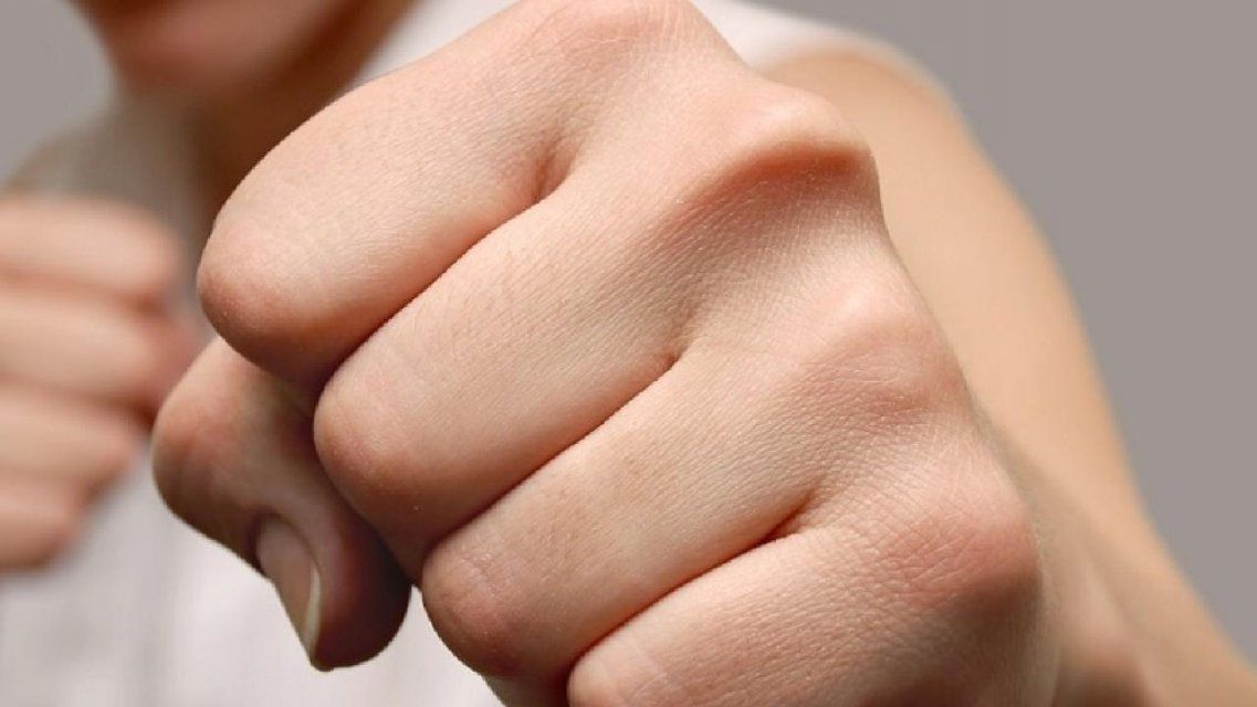 В Орле пьяные подростки жестоко избили взрослого мужчину