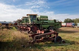 В Кромском районе сотрудник сельхозфирмы пытался украсть детали с комбайна
