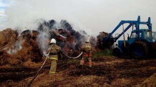 Из-за шалости с огнем во Мценском районе горело сено