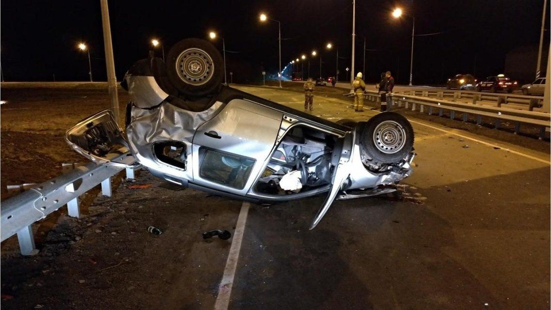 На Орловщине лег на крышу «Рено-Дастер»: двое пострадали