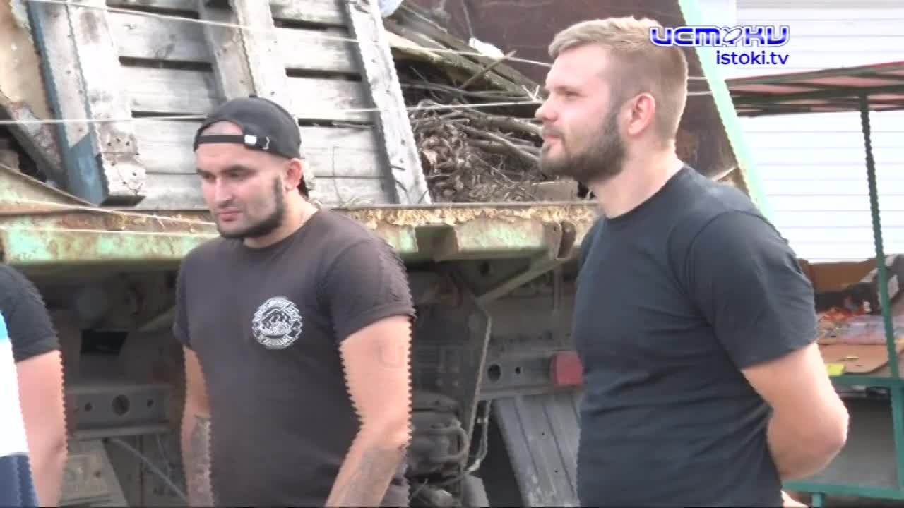 Появились подробности нападения на нашего журналиста. Что записал телефон нашего корреспондента, который выкинули в мусорную машину?