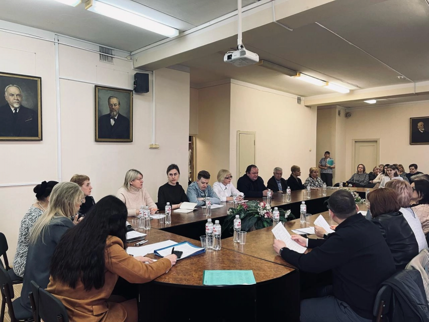 В Орловском мединституте прошла "Ярмарка вакансий - 2025"