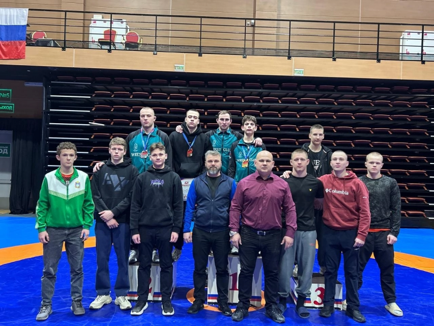 Орловские спортсмены вошли в число победителей и призеров на первенстве ЦФО по вольной борьбе