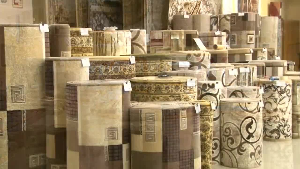 Торговый центр напольных покрытий "ЛАиС" (район завода "Химмаш") предлагает линолеум, ламинат, паркет, ковры, дорожки