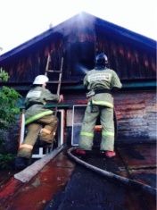 В Должанском районе из-за нарушений правил пожарной безопасности загорелся дом