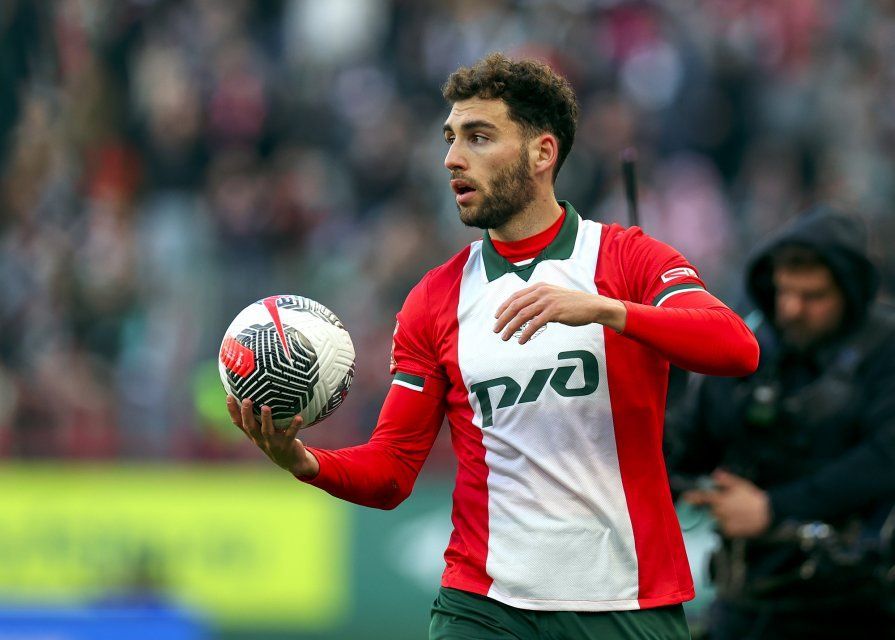 Тикнизян отстранен от тренировок с основным составом «Локомотива»