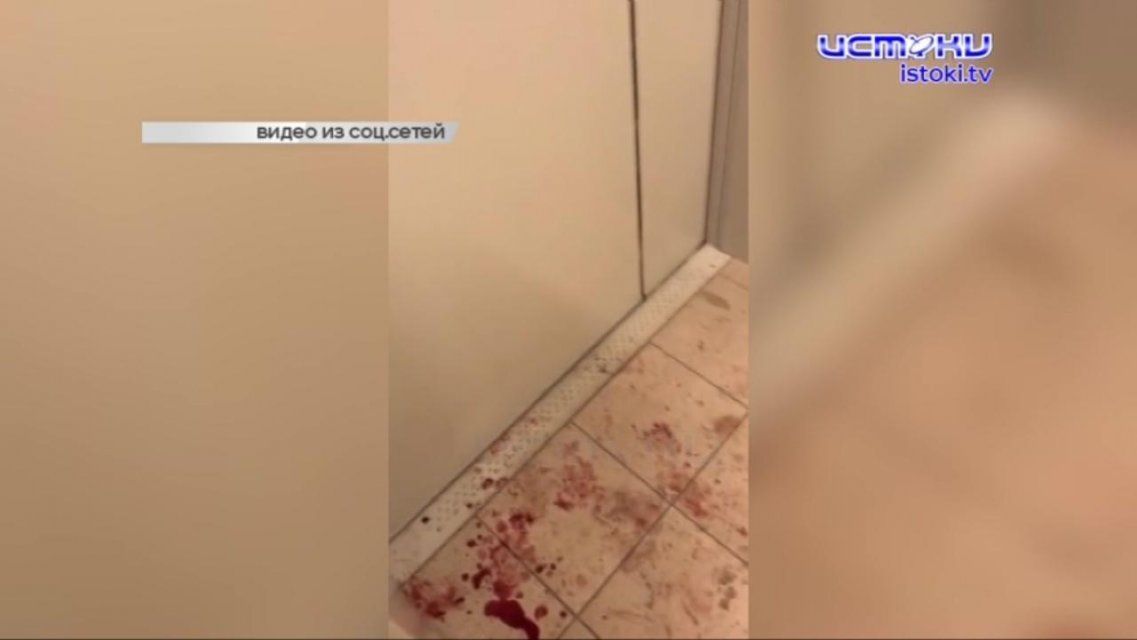 Пьяная компания устроила погром в подъезде, а орловский блогер набрал миллион подписчиков на YouTube