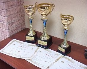 Полный медальный набор привезли орловские каратисты с Первенства Европы по киокусинкай 