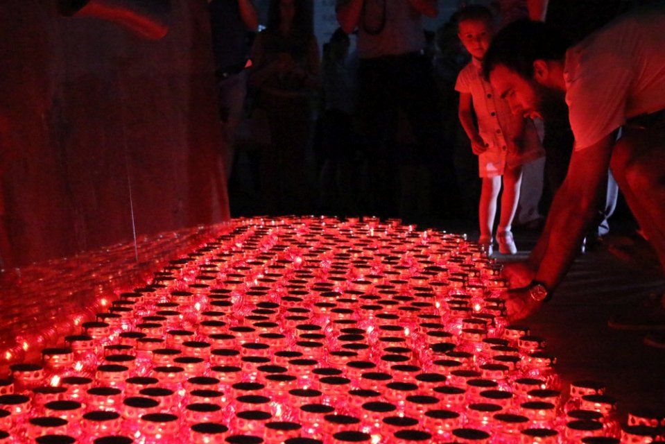 В День памяти и скорби орловчане зажгли почти тысячу свечей