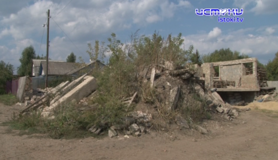  Чересчур хозяйственный, как персонаж "Мертвых душ", житель Мценска организовал собственный склад-свалку