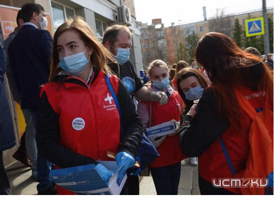 Орловские волонтеры выполнили более 11 тыс. заявок на доставку лекарств жителям Орловщины