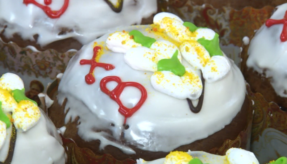 Ароматные запахи витают по всему городу: в Орле начали выпекать куличи