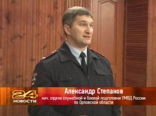 Навыки самообороны в исполнении сотрудниц полиции 