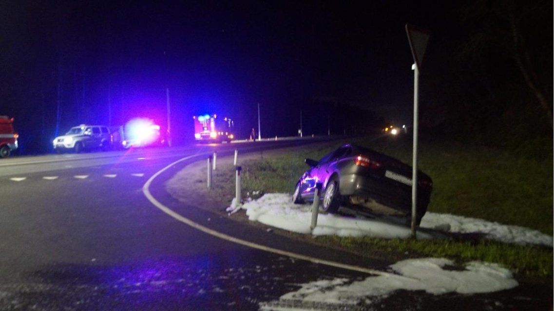 Под Орлом мужчина без водительских прав устроил ДТП, врезавшись в попутку