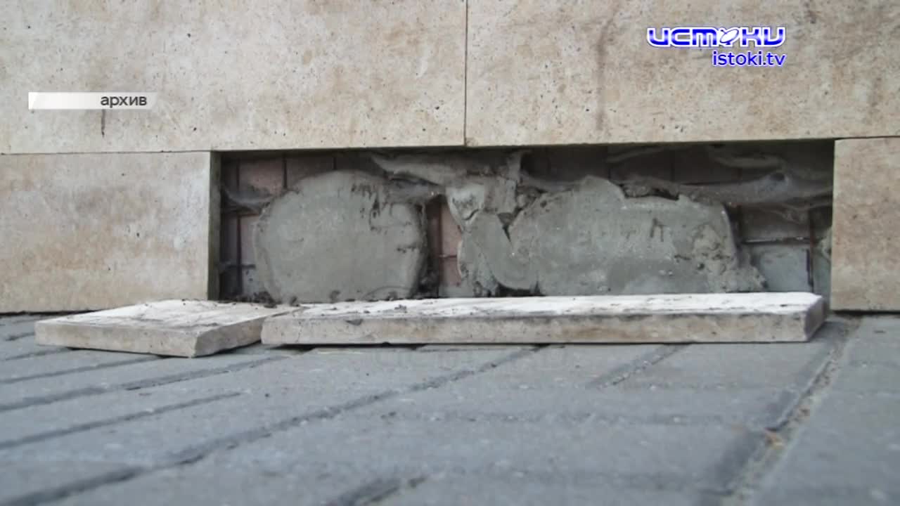 В Орле на «самой красивой улице в мире» отремонтируют развалившиеся клумбы, начался суд над убийцей Вики Гнедовой, а орловчане наблюдали редкое астрон...