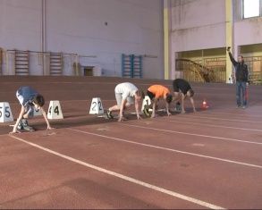 «Шиповка юных» собрала легкоатлетов со всех школ города 