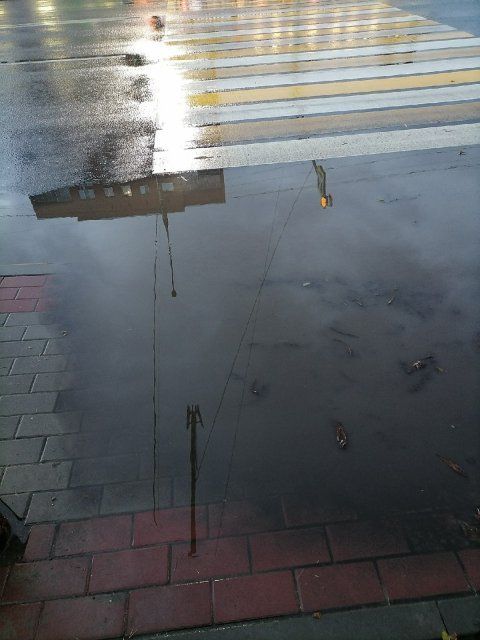 "Ливневок нет, асфальт положен не по правилам". Орловчане возмущаются ремонтом Комсомольской