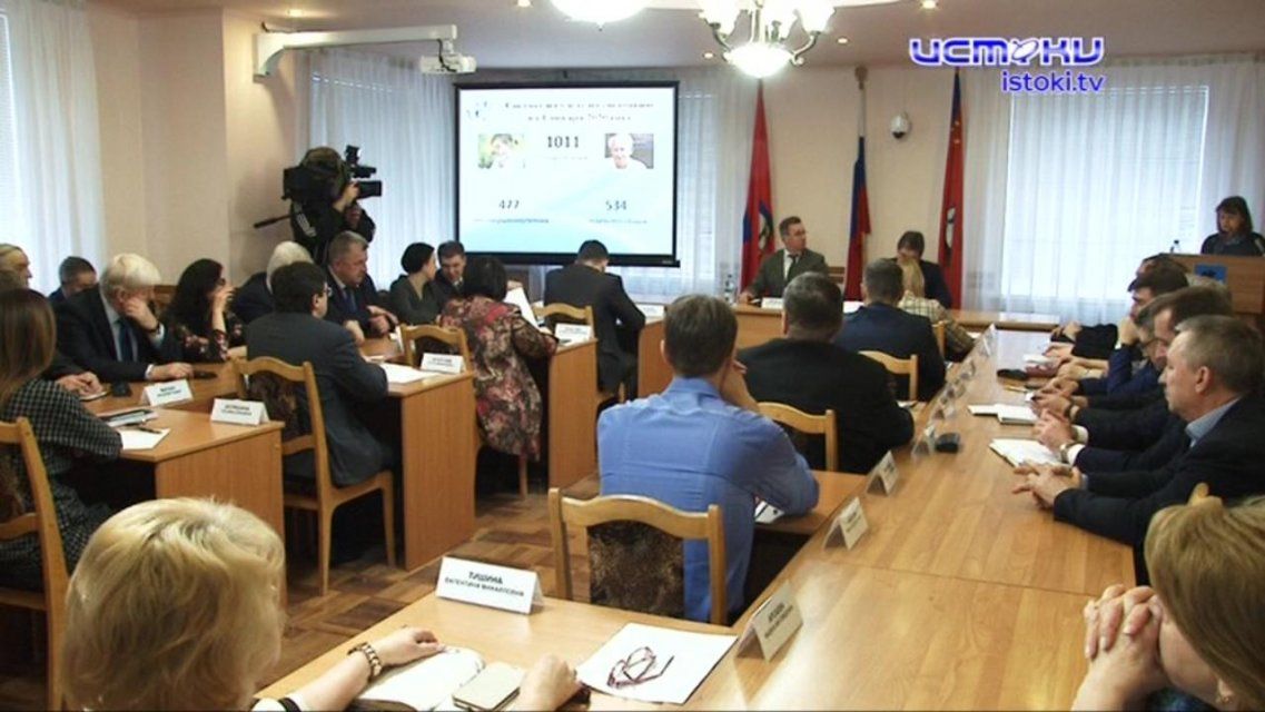 В мэрии Орла произошли кадровые перестановки, а берег озера Светлая Жизнь завален мусором