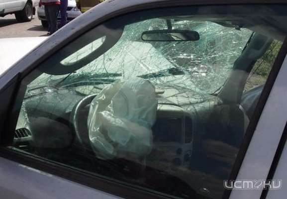 В Орле произошло столкновение такси «Рено» и «Волги» 