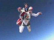 Как прыгнуть с парашютом?