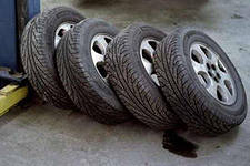 В Орле раскрыты серийные преступления по краже автомобильных колес