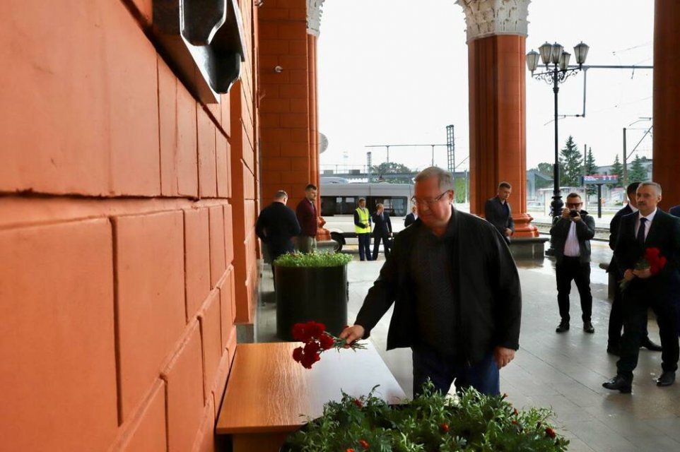 На открытие бюста Столыпину в Орел приехал Сергей Степашин