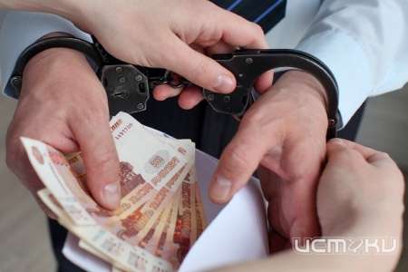 Бывшего госавтоинспектора за взятку в 30 тыс. рублей оштрафовали на 1 млн рублей