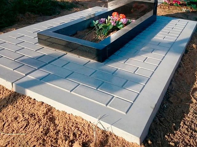 Когда ставить памятник на могилу после похорон: полное руководство от А до Я
