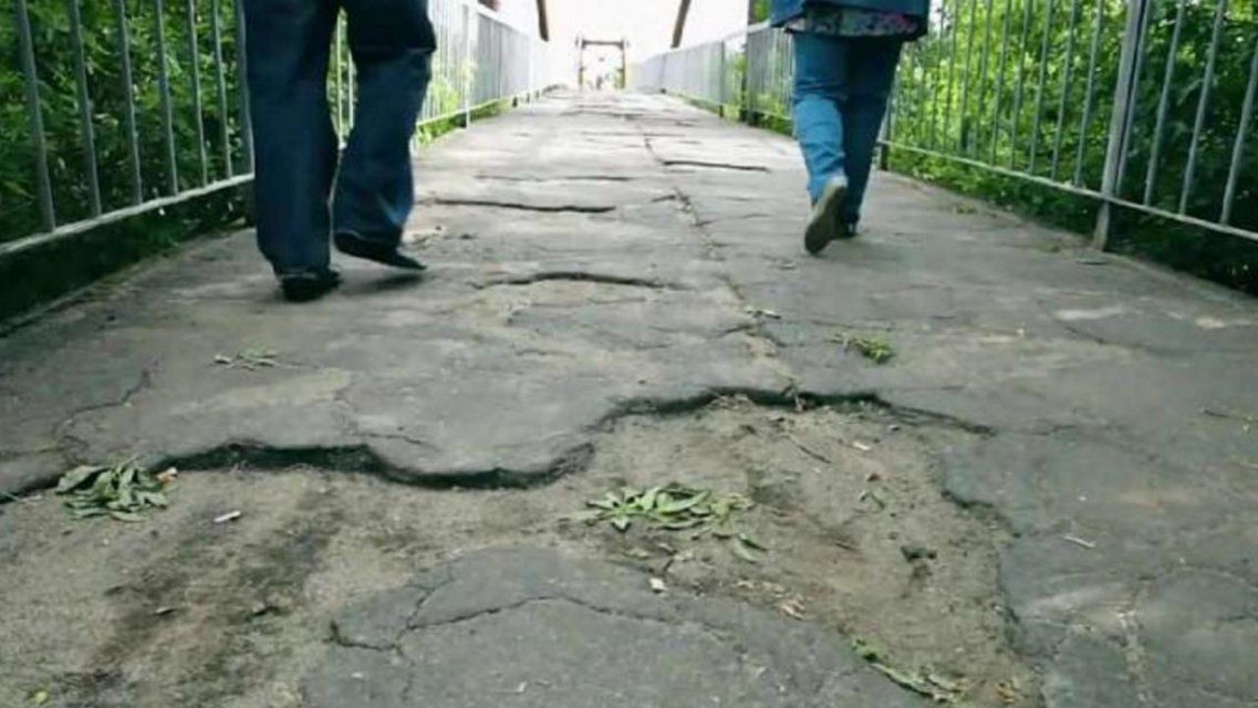 Жалобы услышаны: в Орле отремонтируют три убитых пешеходных моста