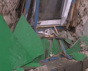 В Орле джип въехал в частный дом