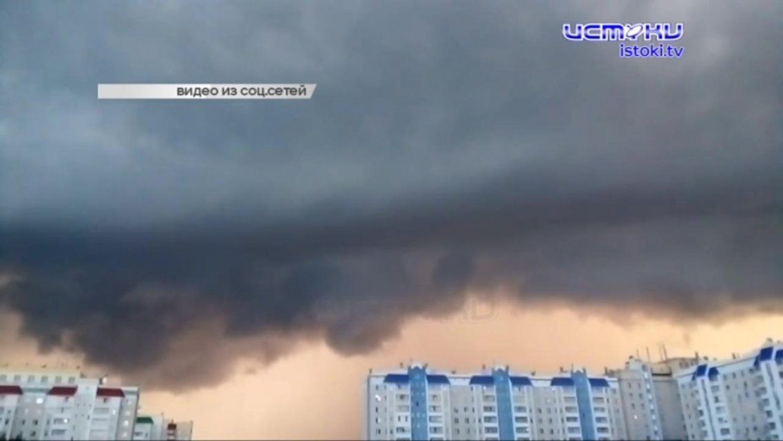 Сотрудникам дома ребенка пересчитали зарплаты, а орловчане восхищаются вчерашней грозой