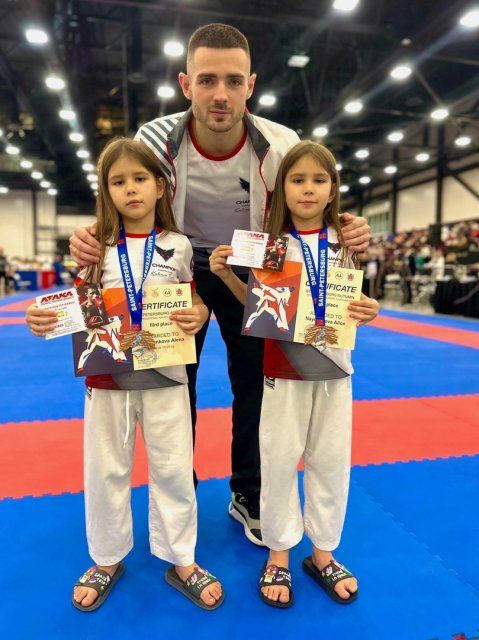 Юные воспитанницы клуба каратэ Champion стали бронзовыми призерами международных соревнований, которые завершились в Санкт-петербурге