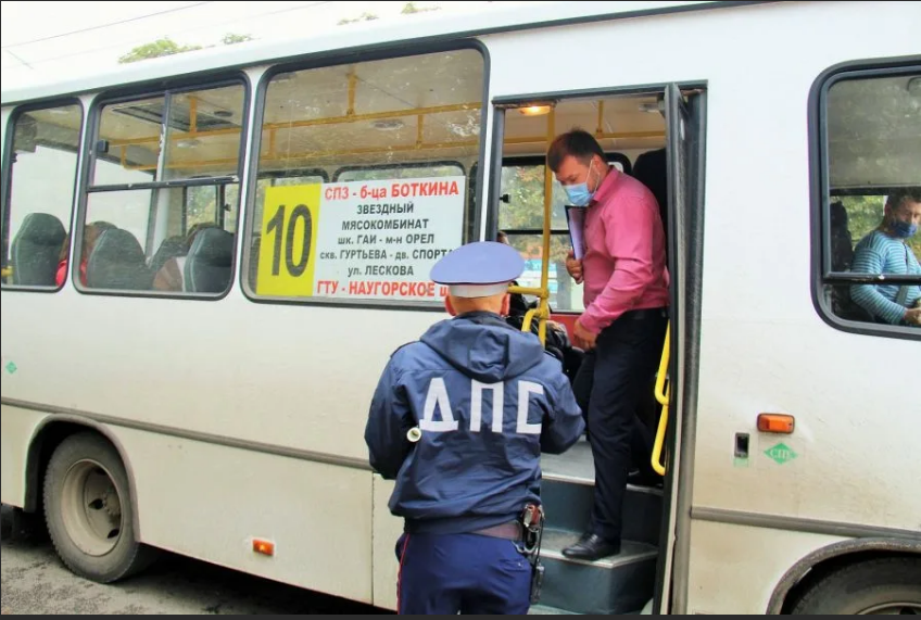 Орловские перевозчики и водители не досчитались более 1,3 млн рублей из-за нарушителей масочного режима
