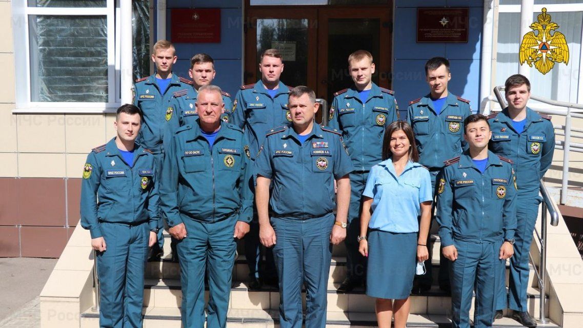 Восемь выпускников вузов МЧС пополнили ряды орловских спасателей