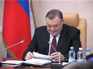 Спустя месяц отсутствия, губернатор вновь сел в свое кресло 