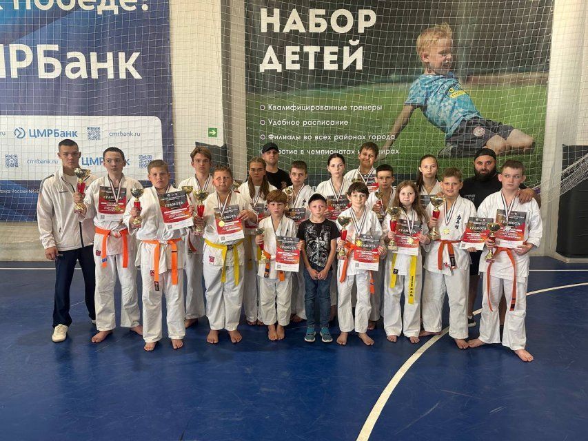 «Старт сезона» принес орловским каратистам 15 медалей
