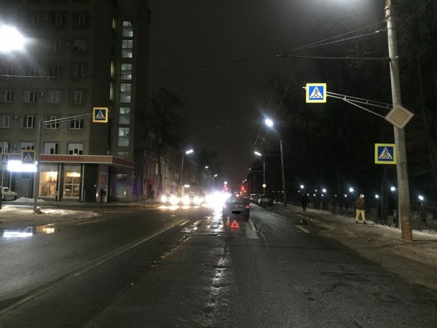 В Орле машина сбила мужчину, переходившего дорогу по «зебре»