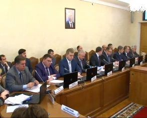 160 человек не смогли проконтролировать юбилейные объекты. В областной администрации прошло очередное совещание 