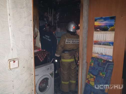 Ночью во Мценске тушили полыхавшую кухню в однокомнатной квартире 