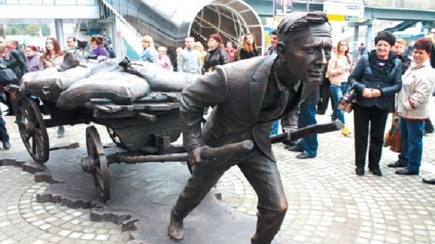 Владелец корпорации «ГРИНН» перенесет в Орел помешавшую курской мэрии скульптуру