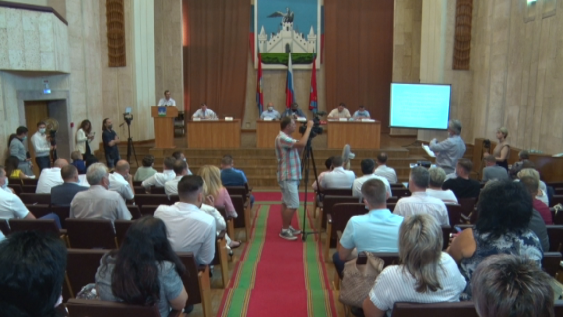 "Справедливая команда" не разделяет восторга от федерального подарка в 900 млн рублей