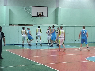 Баскетболисты начали путь к финалу сезона 